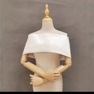 Elegant White Off-Shoulder Shawl